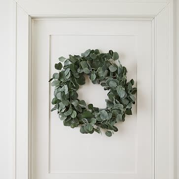 10) Faux Silver Dollar Eucalyptus Wreath