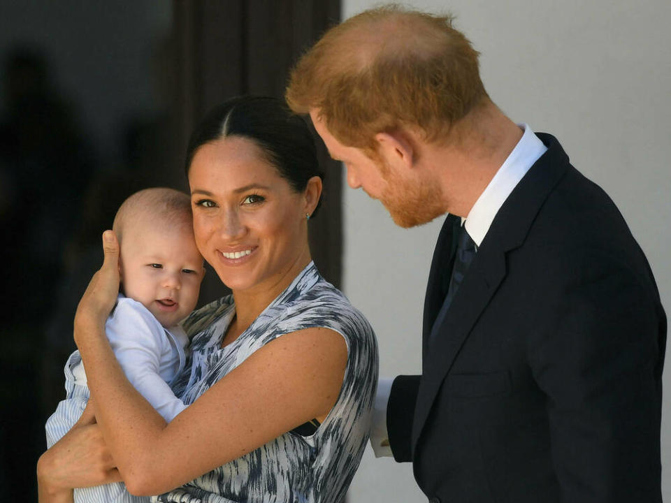 Prinz Harry und Herzogin Meghan nutzten Archies Geburtstag, um anderen Kindern eine Freude zu bereiten. (Bild: imago images/PA Images)