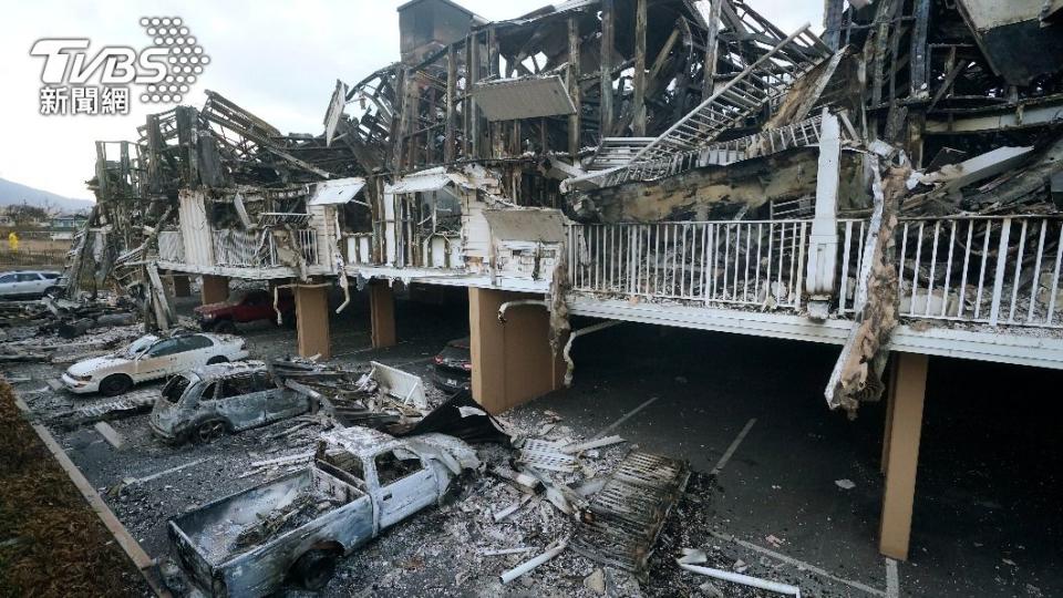 茂宜島許多車輛皆被燒毀，且許多人的家園付之一炬。（圖／達志影像美聯社）