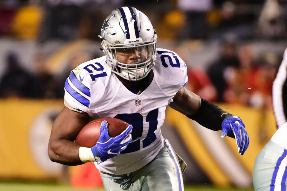 Dallas Cowboys running back Ezekiel Elliott (21) 