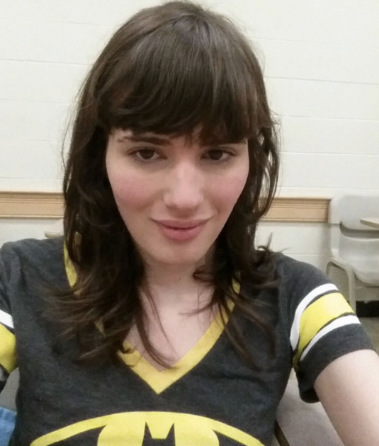 <p>“Otra <em>selfie</em> en el aula. Realmente me gusta la forma en que me veo, 15 meses”. </p>
