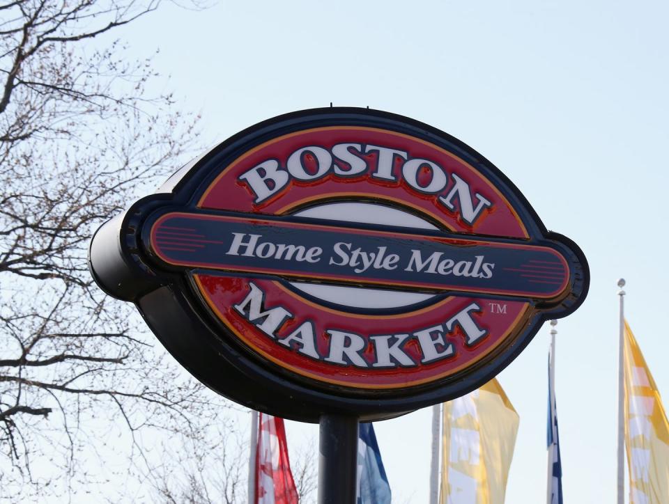 <p><a href="https://www.bostonmarket.com/" rel="nofollow noopener" target="_blank" data-ylk="slk:Boston Market;elm:context_link;itc:0;sec:content-canvas" class="link ">Boston Market</a> is best known for its rotisserie chicken, mashed potatoes, and overall yummy comfort food. On Christmas, they typically offer a special Christmas Day Menu, though it's best to review their <a href="https://www.bostonmarket.com/locations/" rel="nofollow noopener" target="_blank" data-ylk="slk:store locator;elm:context_link;itc:0;sec:content-canvas" class="link ">store locator</a> to find out if your local restaurant will be open, since not all locations will be. </p>