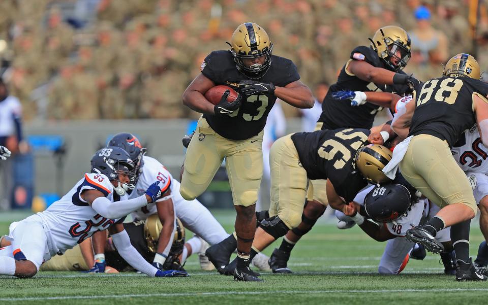 Army fullback Jakobi Buchanan (33) is adept at reaching the second level of attack. DANNY WILD/USA TODAY Sports