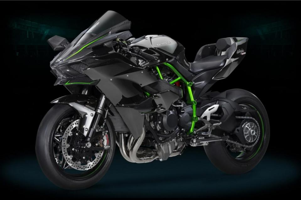 可怕的『兩輪怪物』！到底要改到幾匹馬力，汽車才能『幹掉』Kawasaki H2R？？？（內附動態影片）