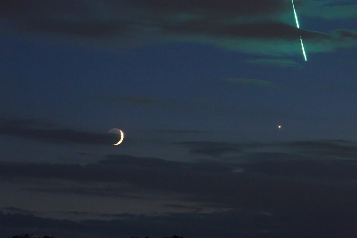 The moon, Venus and a fireball (ESA)