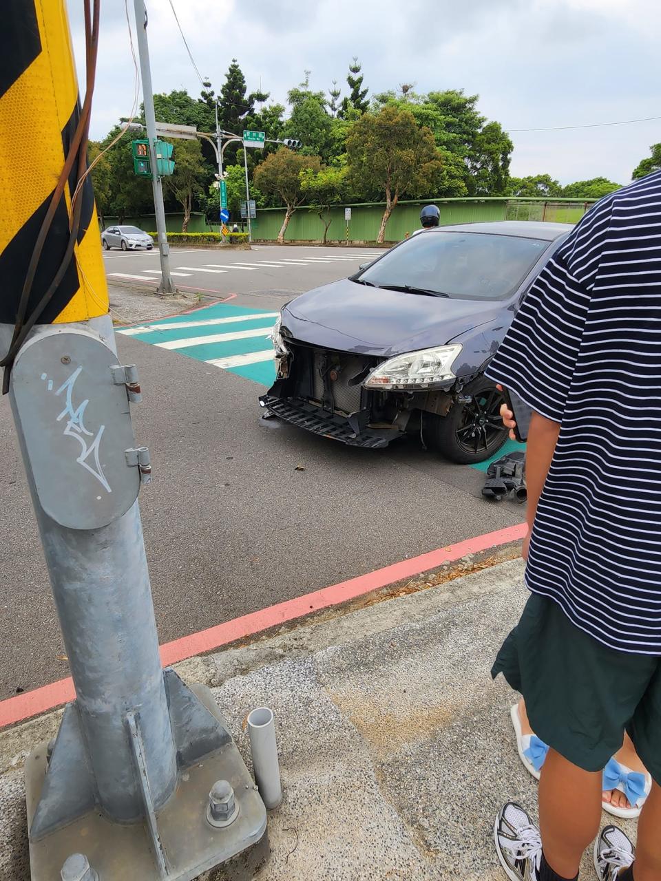 陳仙梅乘坐劇組車輛發生車禍。（圖／Facebook／陳仙梅）