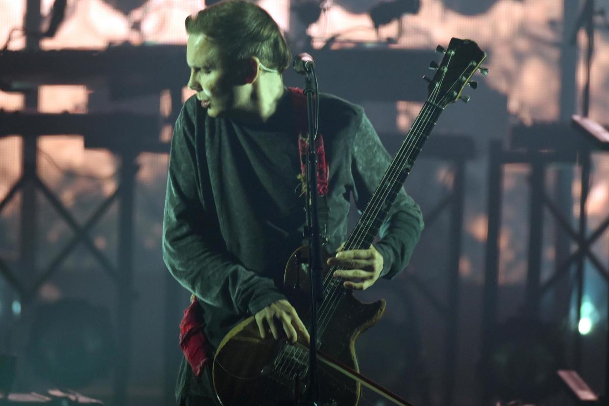 Magisterial showmanship: Sigur Rós frontman Jónsi Birgisson hit the high notes: ANGELA LUBRANO/LIVEPIX