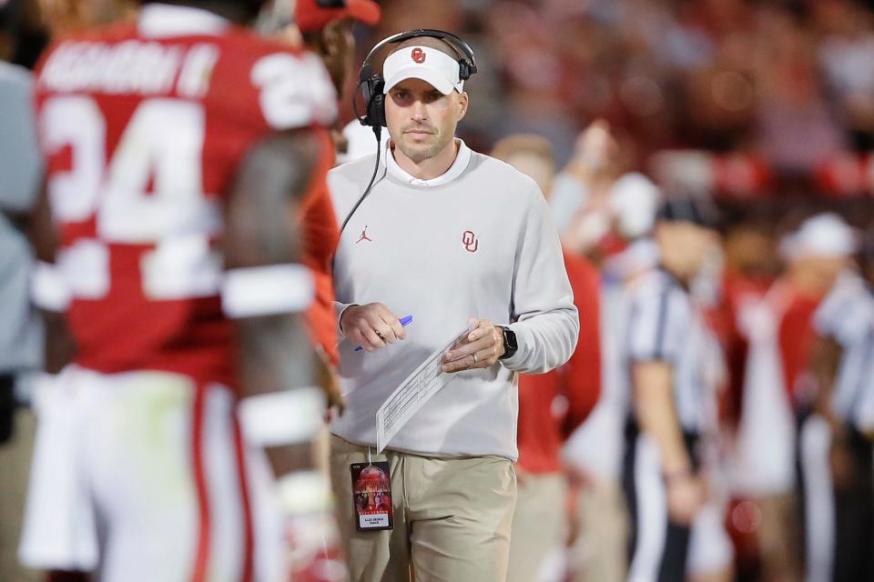 OU defensive coordinator Alex Grinch