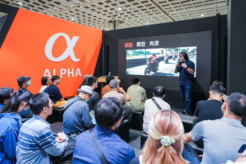 Sony Taiwan邀動靜態攝影師及影像創作者至會場進行分享創作心法與觀點。。（圖／翻攝自Sony Taiwan粉專）