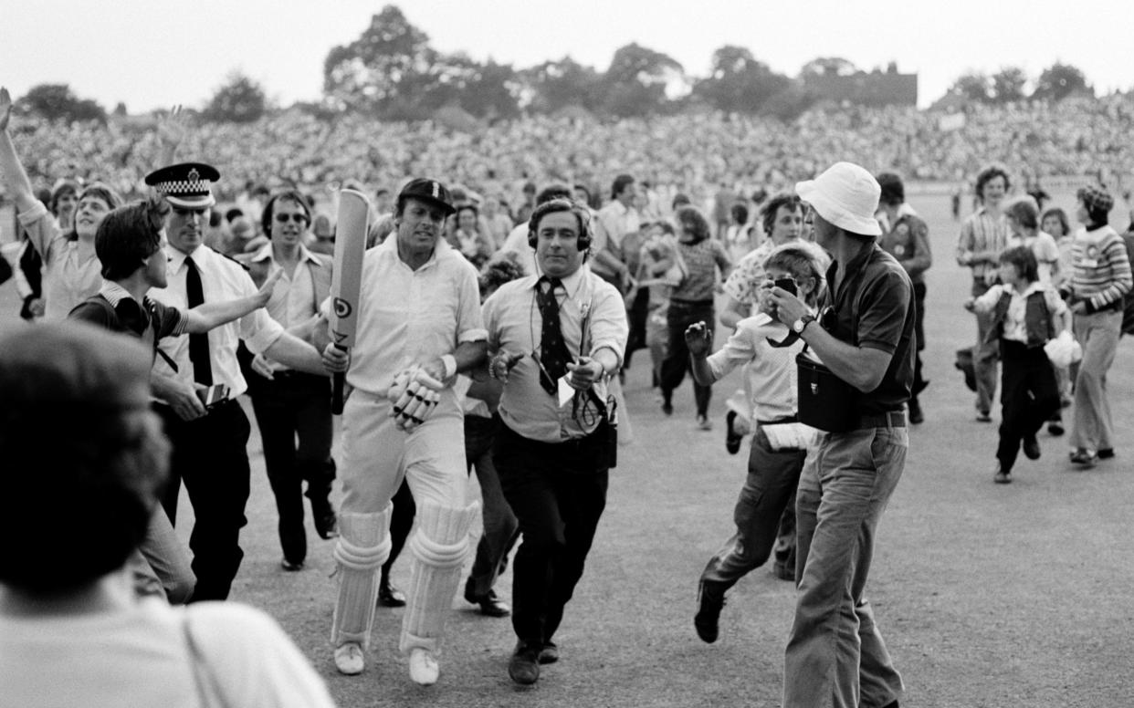 Geoff Boycott leaves the field at the end of play after completing his 100th first class century during the 4th Ashes Test match between England and Australia at Headingley, on 11th August 1977 - Ken Kelly/Popperfoto