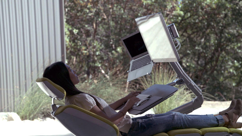 The Altwork Signature Station allows you to lie down while you work. [Photo: Altwork]