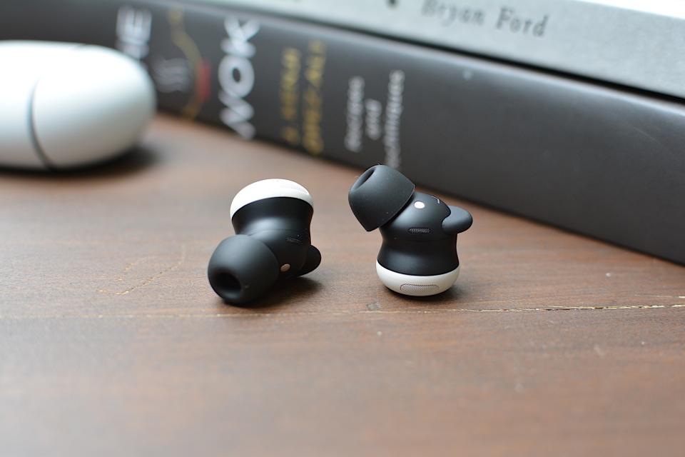 <p>The overall shape of the earbuds is much more compact.</p>
