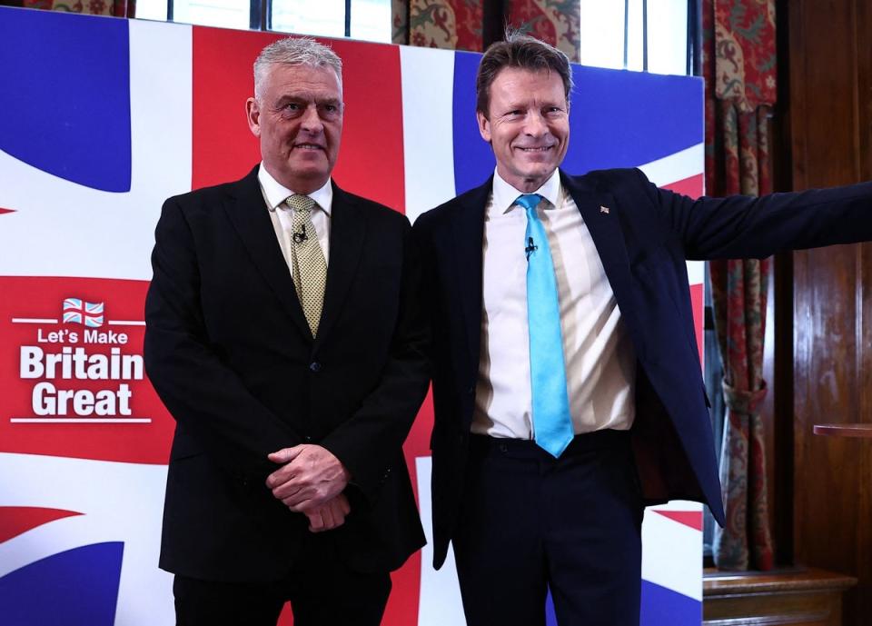 Former Conservative deputy chairman Lee Anderson poses for pictures with Leader of Reform UK party Richard Tice (AFP via Getty Images)