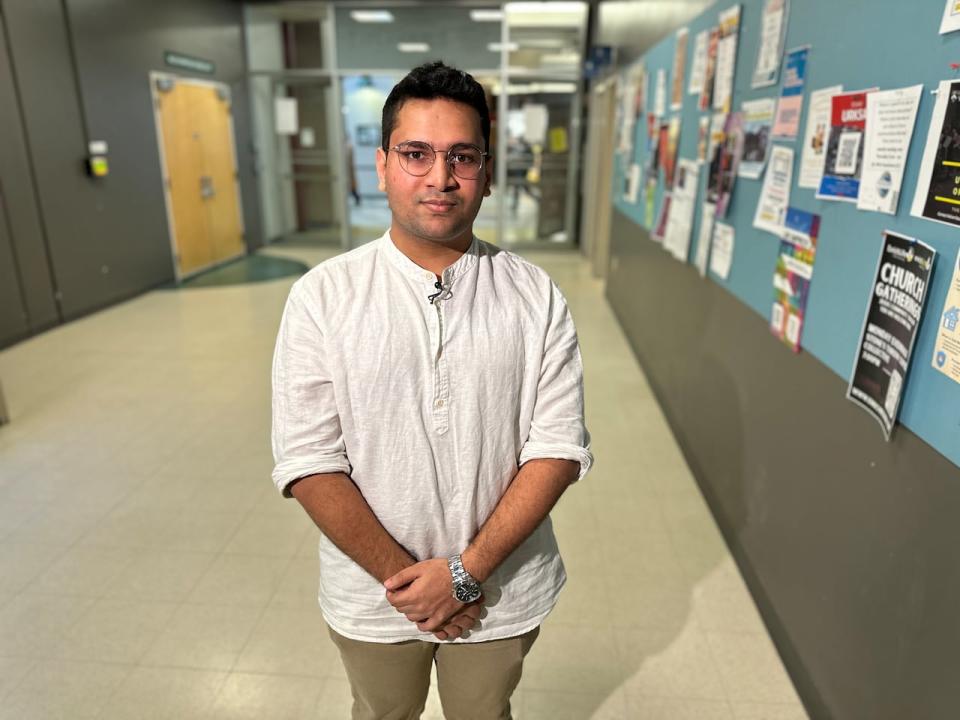 Zuhruf Zarooq, an international student at University of Regina, says he stayed in a room partitioned out of a living room when he moved to Regina. He says dozens do that making seven or more international students sharing two bedroom spaces “a very common occurrence for students”. 