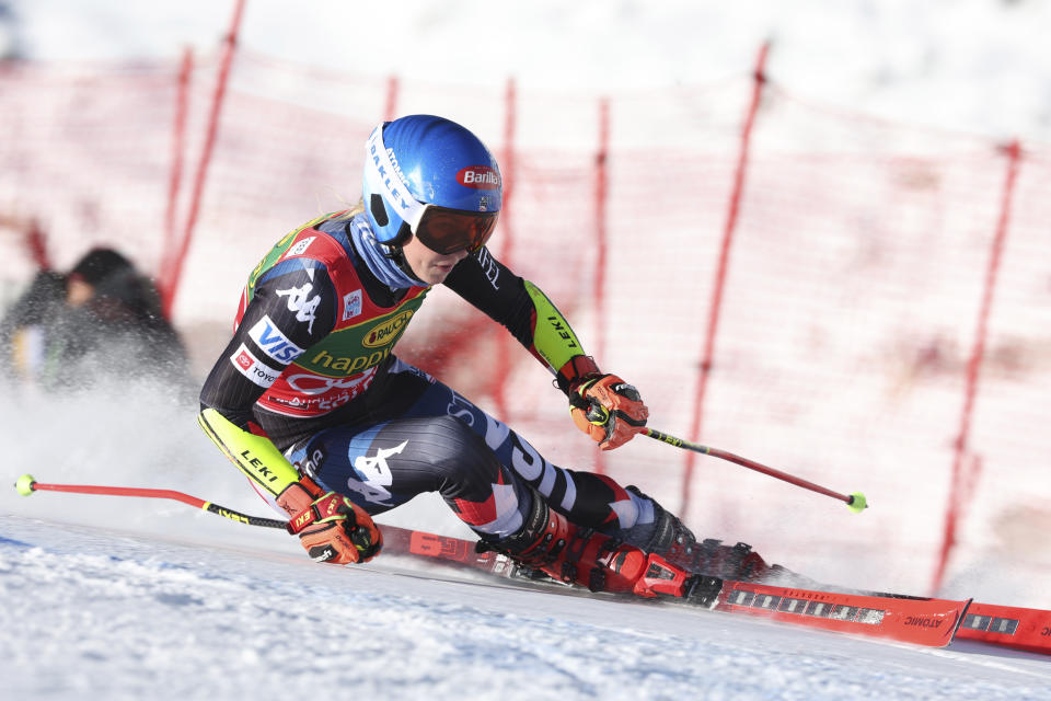 United States' Mikaela Shiffrin speeds down the course during the first run of an alpine ski, women's World Cup giant slalom race, in Soelden, Austria, Saturday, Oct. 28, 2023. (AP Photo/Alessandro Trovati)