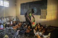 <p>El ministro de Educación, John Muyingo, ha señalado que los colegios que aumenten el precio de las tasas escolares serán sancionados. (Foto: Badru Katumba / AFP / Getty Images).</p> 