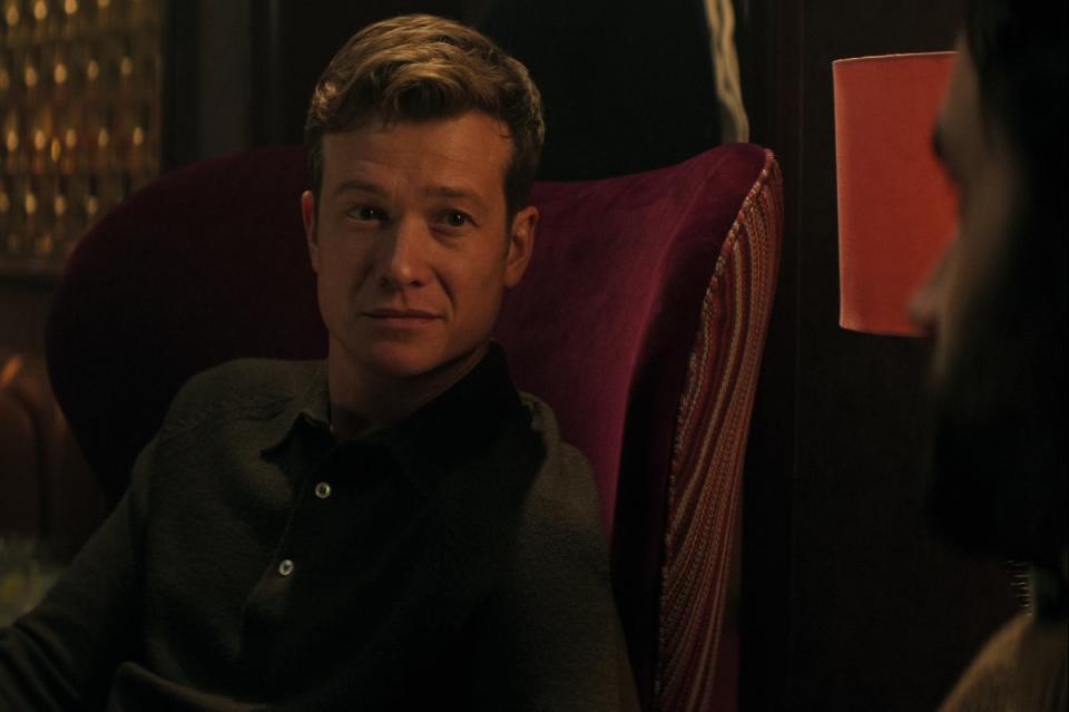 Ed Speleers as Rhys in You (Netflix)