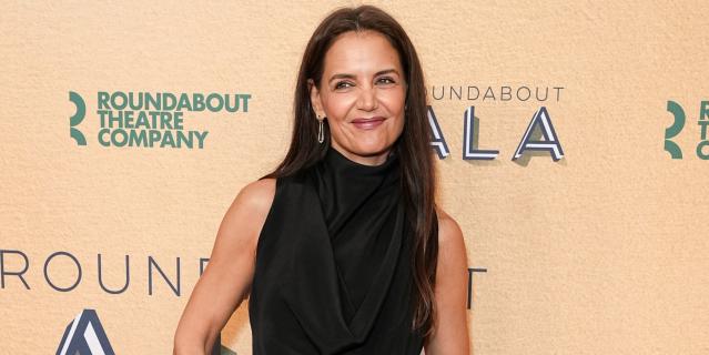 Katie Holmes Wore Brandon Maxwell To The Roundabout Theatre Company's 2024  Gala