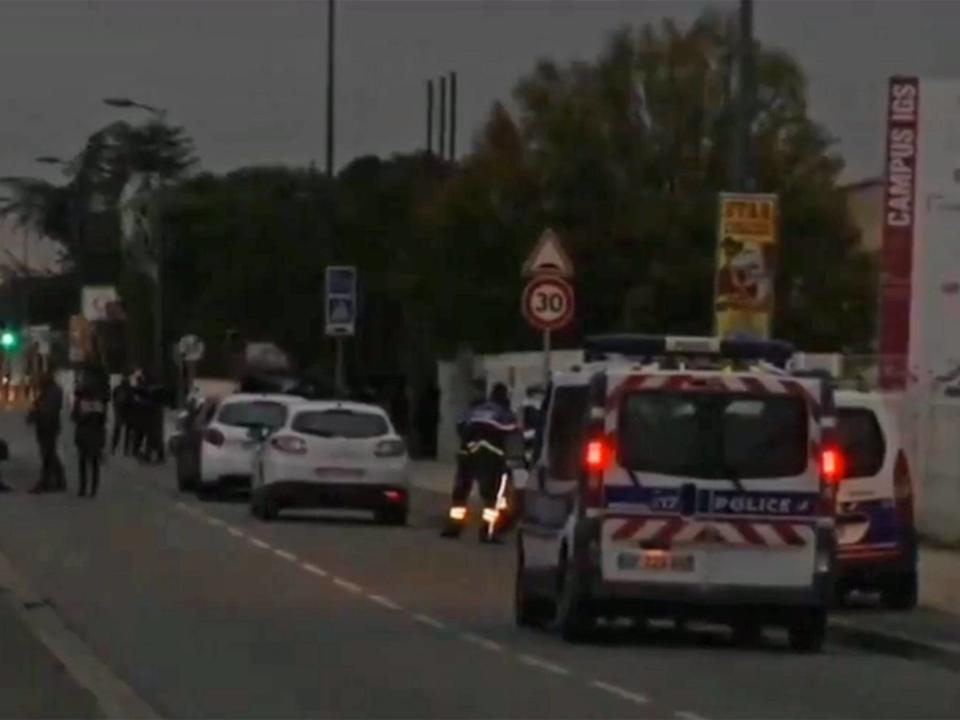 Toulouse 'vehicle attack': Car slams into crowd of people outside school