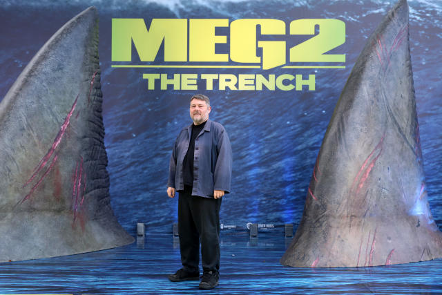 The Meg - Jason Statham - Megalodon Shark Fishing Drawstring Bag