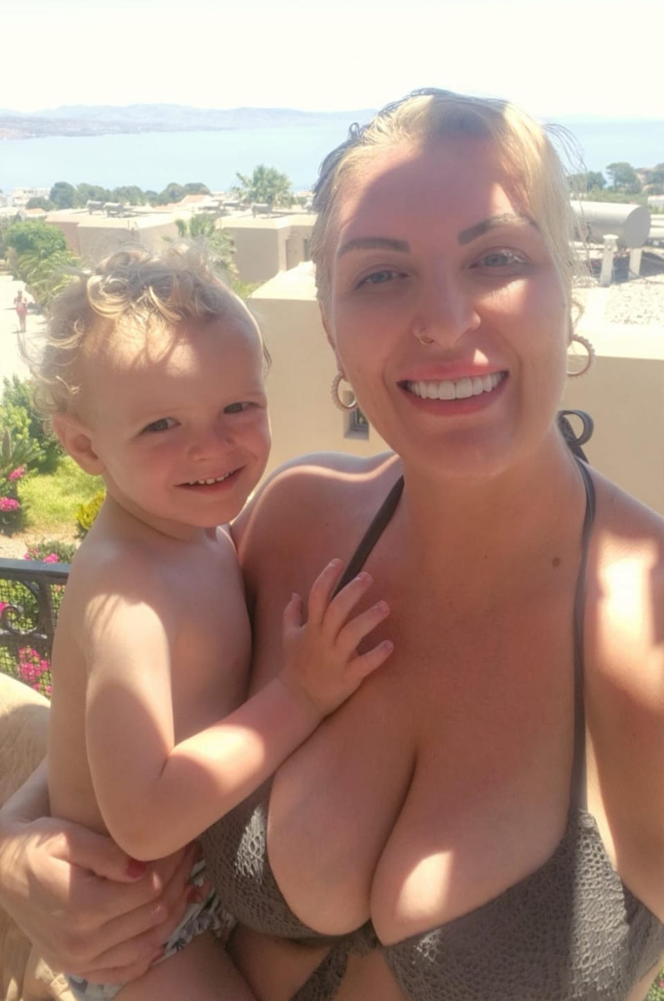 Amanda Turner, pictured with her son Cole. (Supplied)