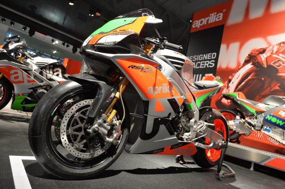 250匹怪獸：APRILIA RSV4 R FW-GP