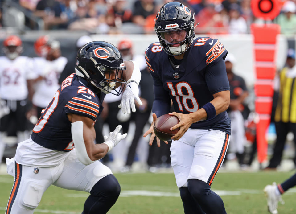 Chicago Bears storylines Caleb Williams’ big miss, the defense’s