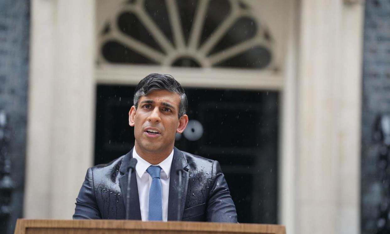 <span>One of Rishi Sunak’s close protection officers placed a £100 bet on a July election just three days before the prime minister announced the date.</span><span>Photograph: Stefan Rousseau/PA</span>