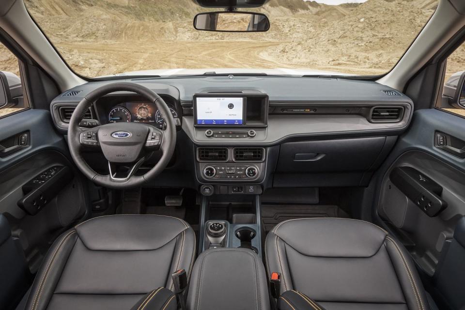 2023 ford maverick tremor interior