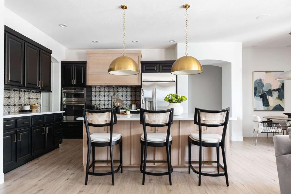 <p><strong>"</strong>Curves! We are seeing curves being incorporated in the kitchen through island legs and edges, as well as cabinetry details." — <strong><a href="https://www.livingwithlolo.com/" rel="nofollow noopener" target="_blank" data-ylk="slk:Lauren Lerner, Living with Lolo;elm:context_link;itc:0;sec:content-canvas" class="link "><em>Lauren Lerner, Living with Lolo</em></a></strong></p>