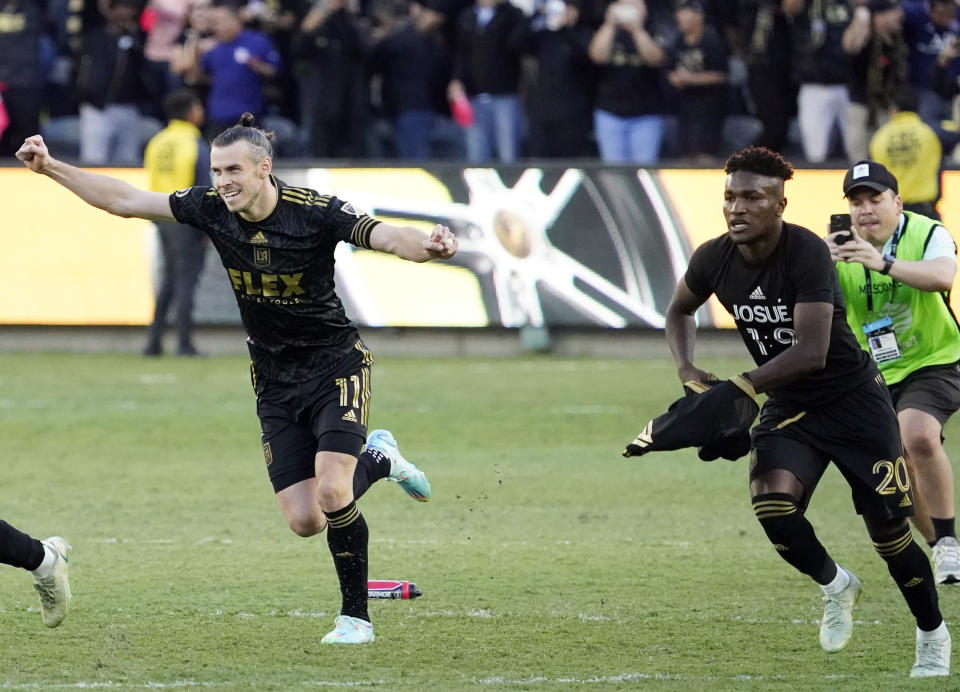 Gareth Bale and José Cifuentes are in Qatar ready to represent their countries and the MLS after helping LAFC lift its first MLS Cup. (AP Photo/Marcio Jose Sanchez)