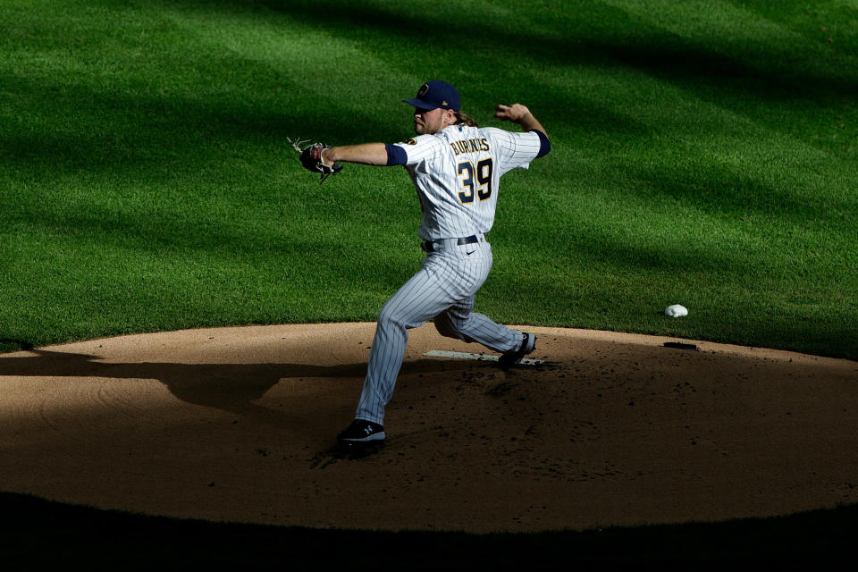 Corbin Burnes靠卡特球壓制MLB各隊打者。（Photo by John Fisher/Getty Images）