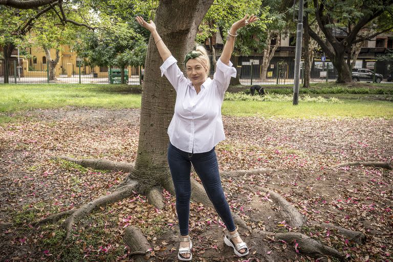 Romina Gay entre la naturaleza, se divierte al recordar sus épocas con Olmedo y Porcel 