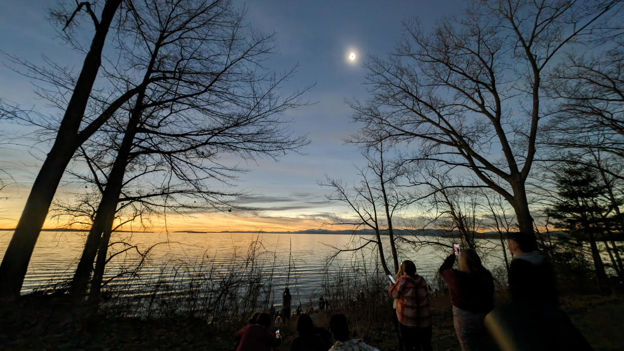  Total Solar Eclipse April 8 photos of the sun and the crowd watching the eclipse in Burlington VT. 