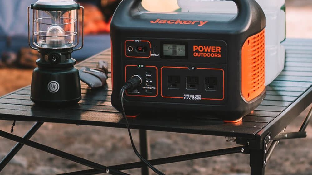 jackery explorer 1000 portable power station