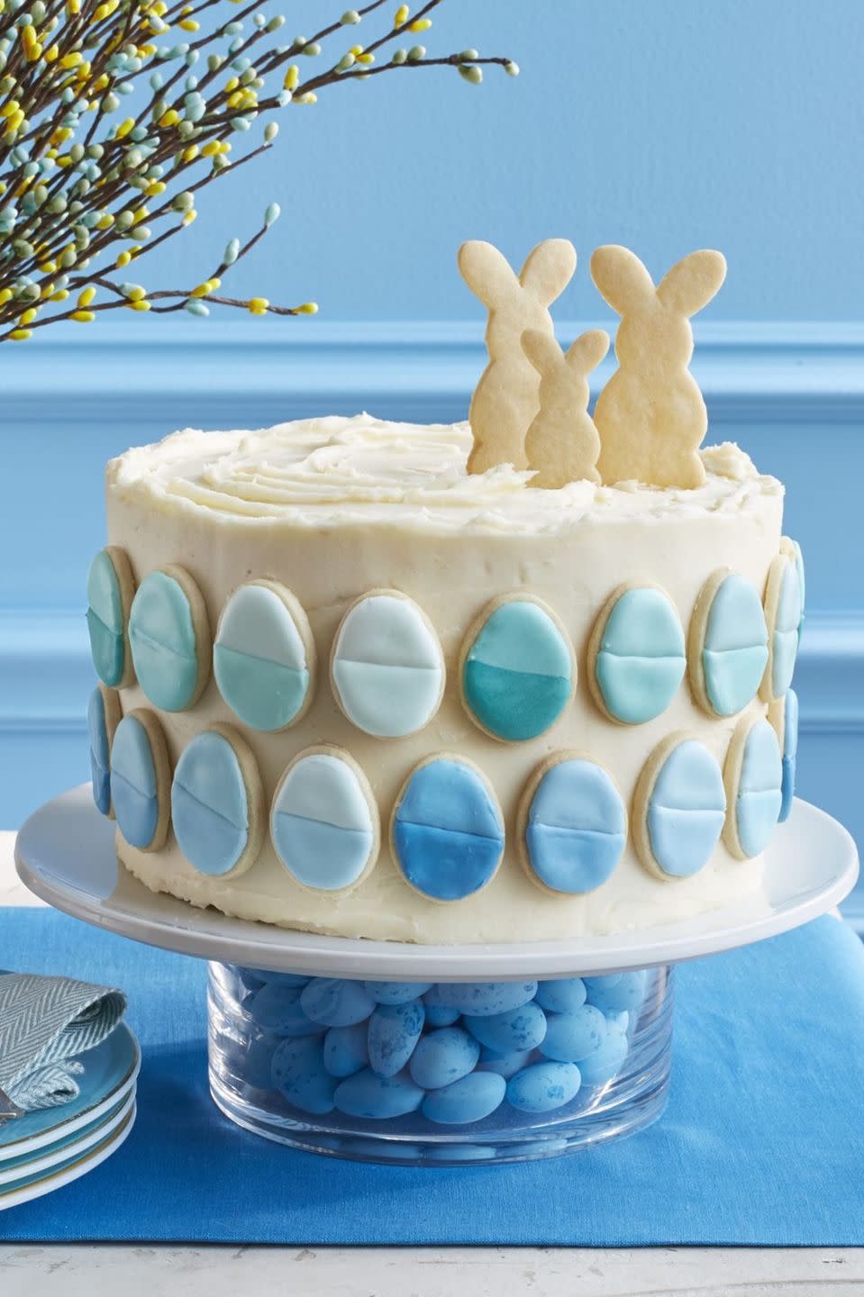 Almond Cake with Ombré Egg and Bunny Cookies