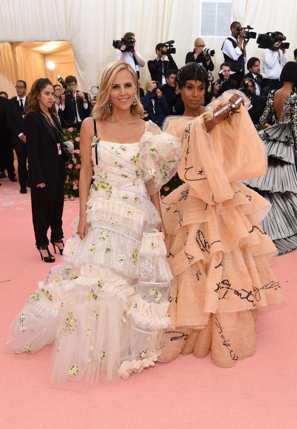 <h1 class="title">Tory Burch and Kerry Washington in Tory Burch wearing Lorraine Schwartz jewelry</h1><cite class="credit">Photo: Getty Images</cite>