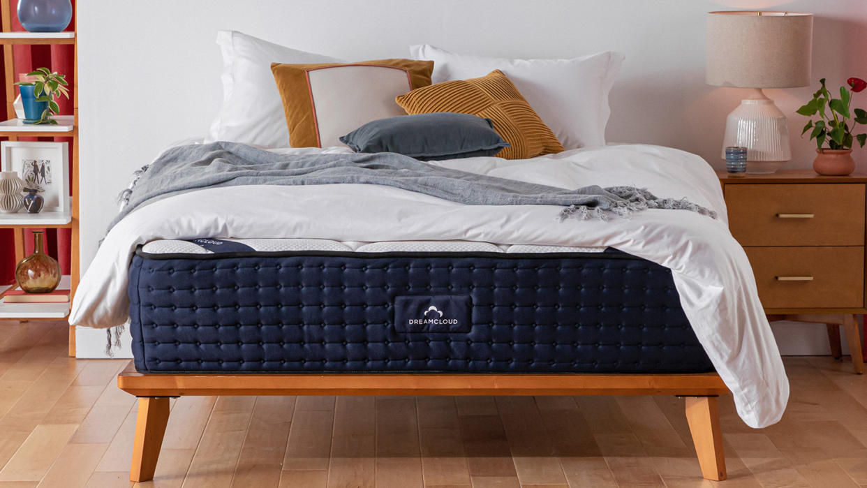  DreamCloud Mattress US. 