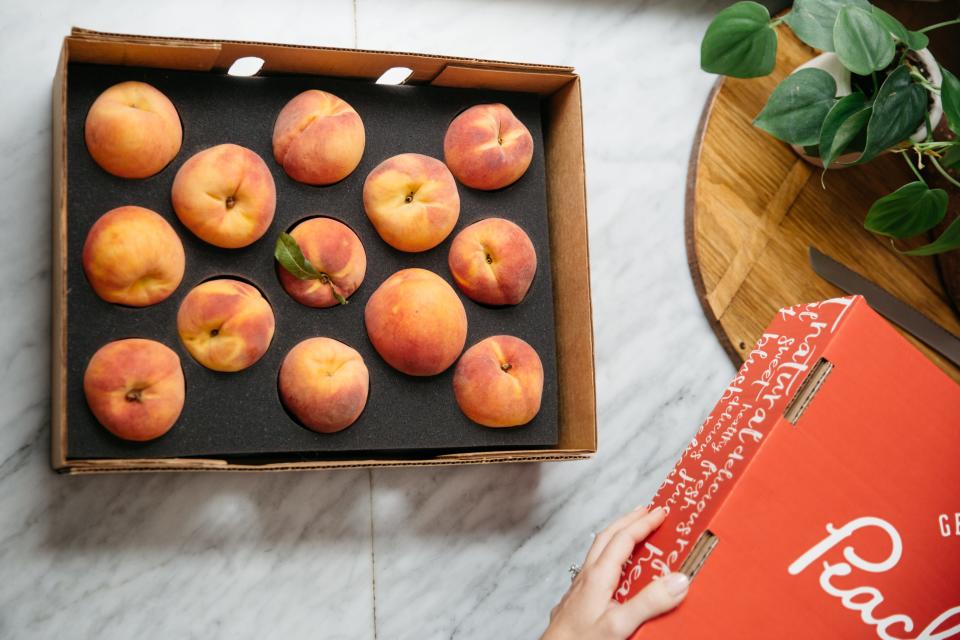 The Peach Truck, a Nashville-based company launched in 2012 by Jessica and Stephen Rose, sources fresh peaches from farms in both Georgia and South Carolina.