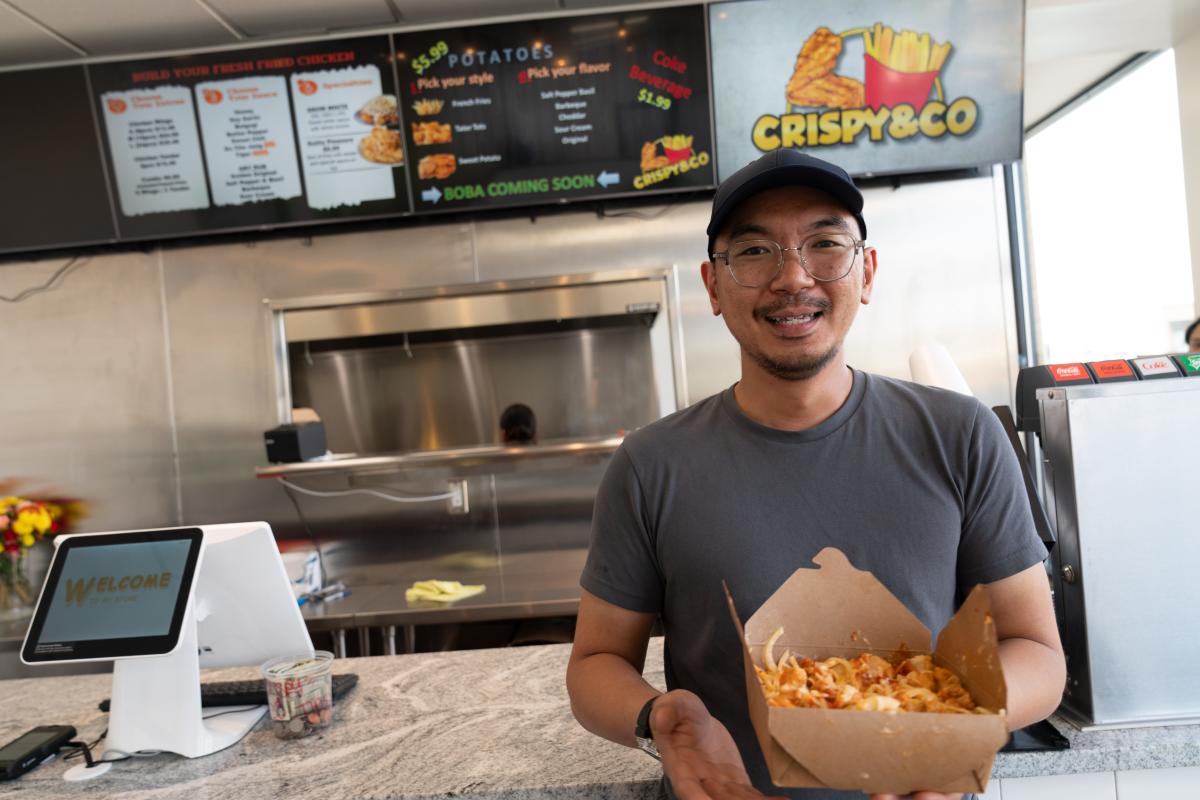 This new Topeka restaurant puts Western-Asian flavors in its chicken wings  and tenders