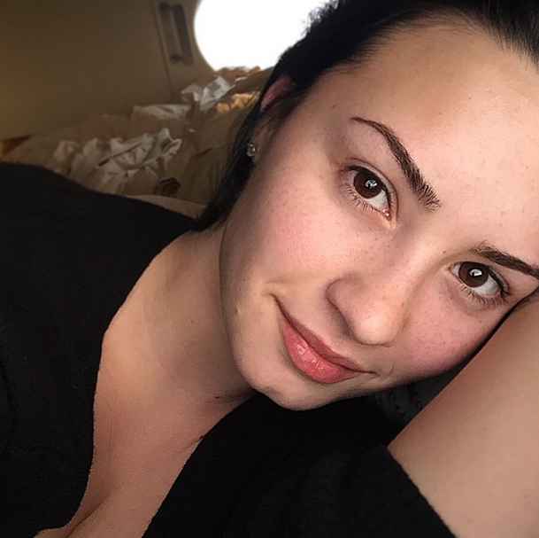 <p>Lovato’s makeup free selfie from was captioned: ”#NoMakeupMonday… Why? Cause we deserve to show the world our beauty and our confidence!!!“ (<i>Photo: Instagram)</i></p>