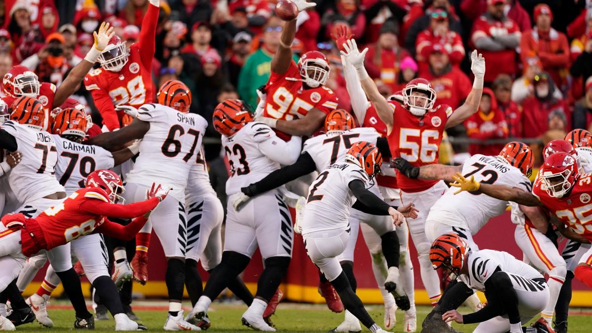 The Bengals are going to the Super Bowl!  The Cincinnati Bengals come back  from an 18-point deficit to defeat The Kansas City Chiefs 27-24 in OT and  advance to Super Bowl