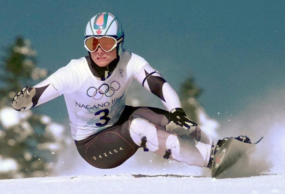 Ross Rebagliati of Canada skis to victory in the first-ever Men’s Giant Slalom snowboarding competition Sunday Feb. 8, 1998 in Yamanouchi, Japan. (AP Photo/Robert F. Bukaty)