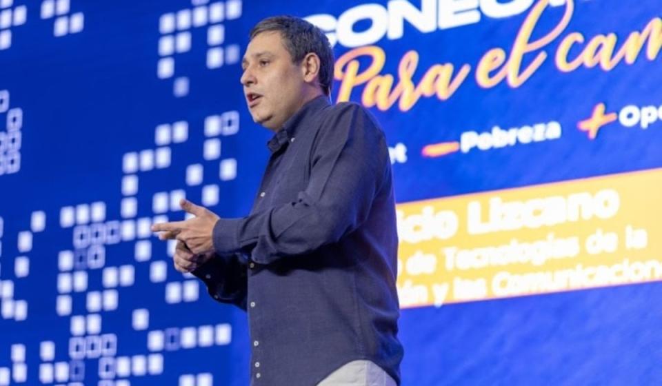 Mauricio Lizcano, ministro de las Tecnología de la Información y Comunicaciones (MinTIC), habló sobre el plan de conectividad en Colombia. Imagen: Andesco.