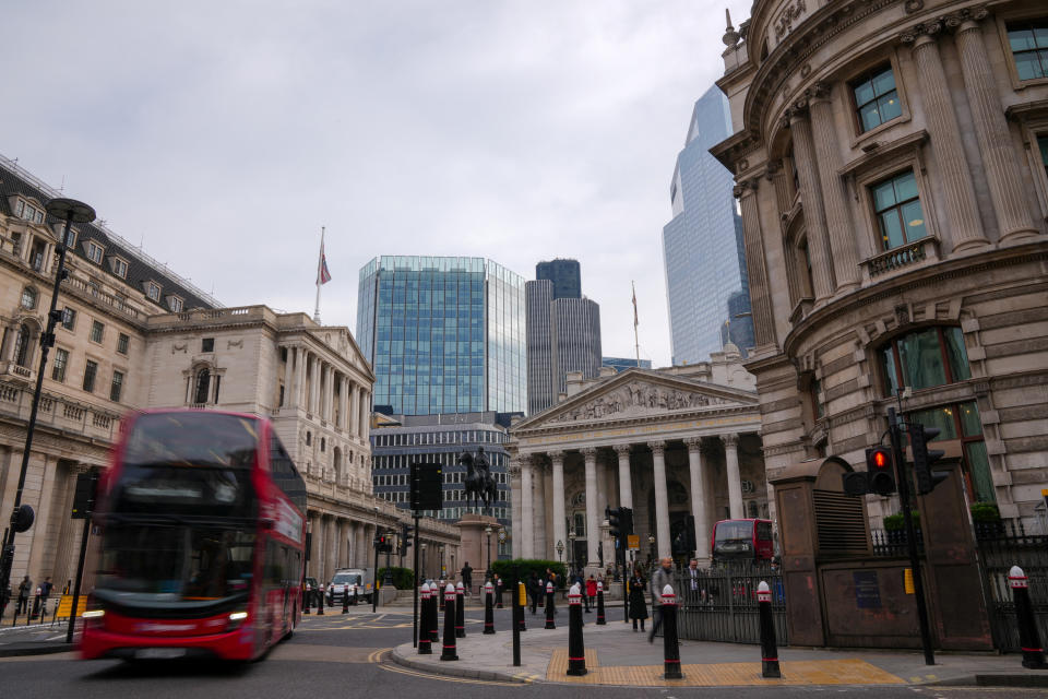 Fitch  A view of the Bank of England and the Financial District in London, Britain September 30, 2022. REUTERS/Maja Smiejkowska