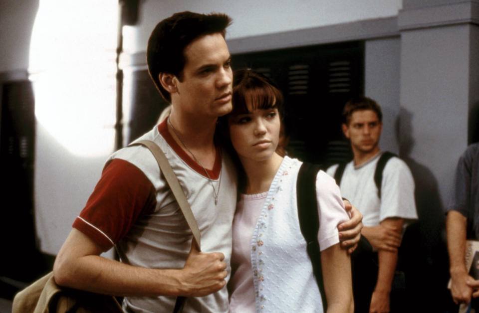 A WALK TO REMEMBER, Shane West, Mandy Moore, 2002. ©Warner Brothers/courtesy Everett Collection.