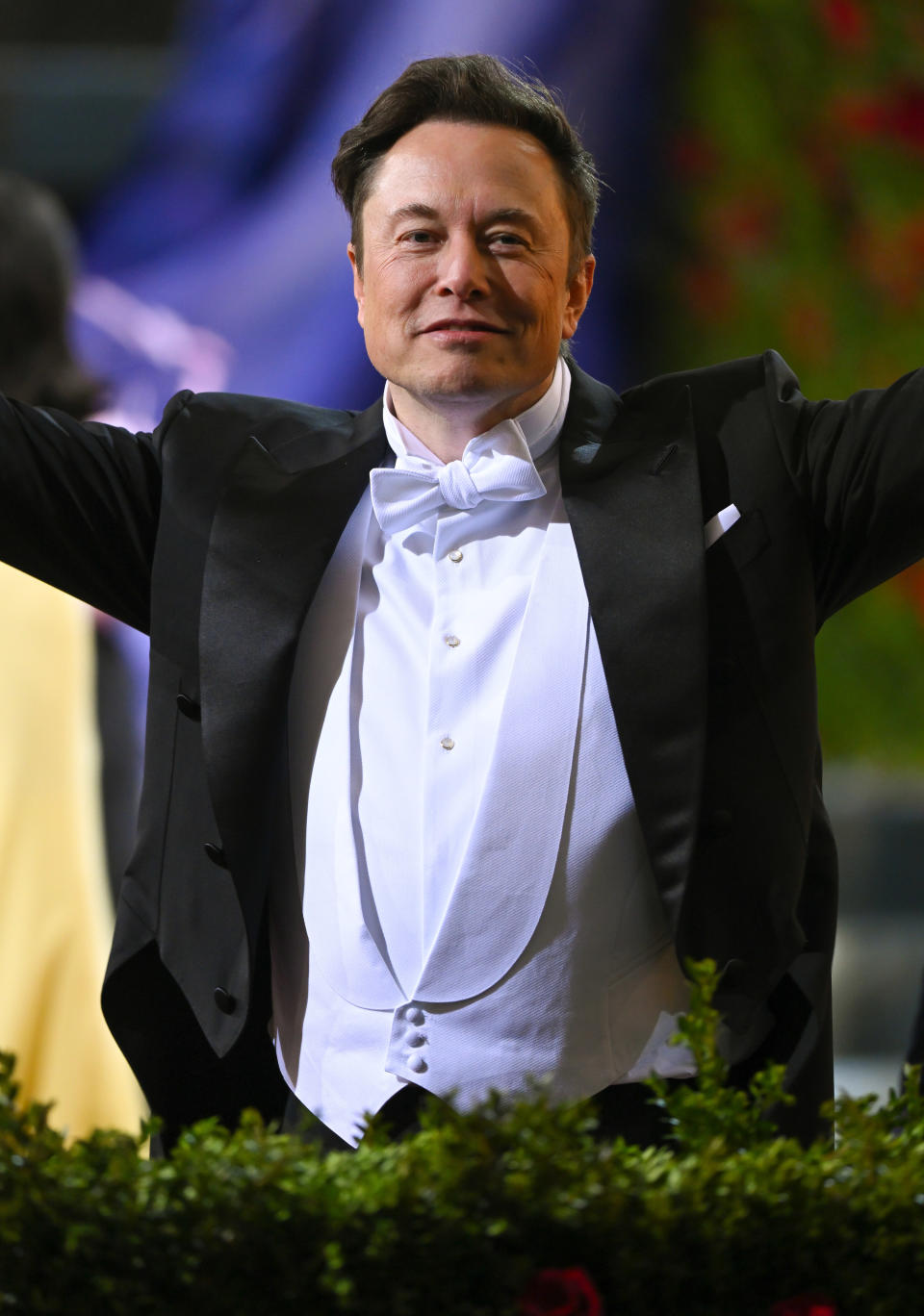 Elon Musk arrives to the 2022 Met Gala Celebrating "In America: An Anthology of Fashion" at Metropolitan Museum of Art