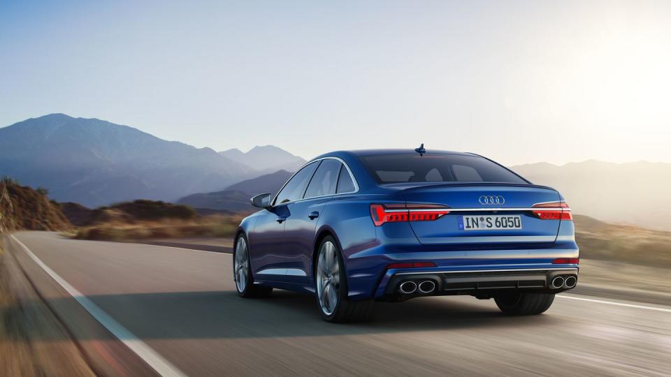 View Photos of the 2020 Audi S6