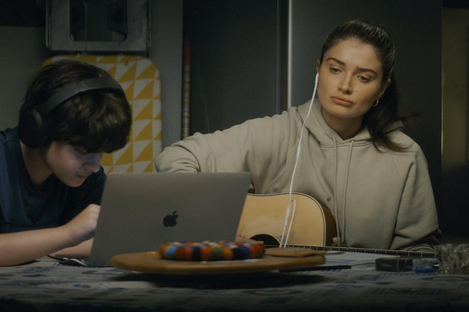 Orén Kinlan and Eve Hewson in "Flora and Son,"