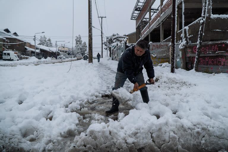 En Bariloche la nieve es usual, pero las expectativas por una nevada en AMBA aparecieron en las últimas horas